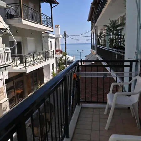 Aparthotel Faros 3*