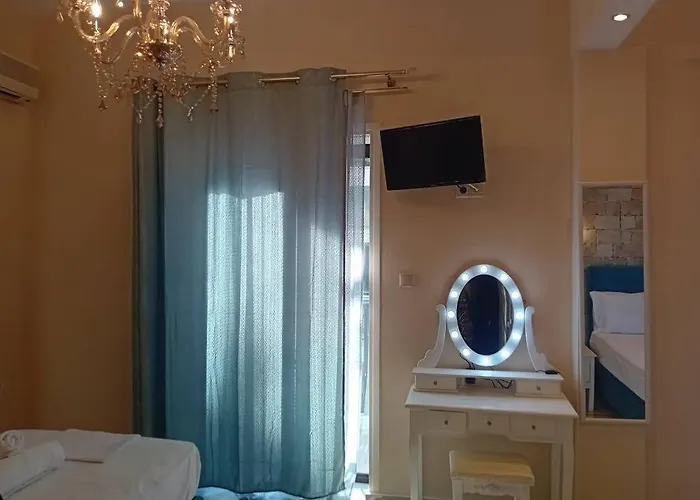 Faros 公寓式酒店 3*