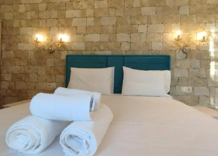 Faros 公寓式酒店