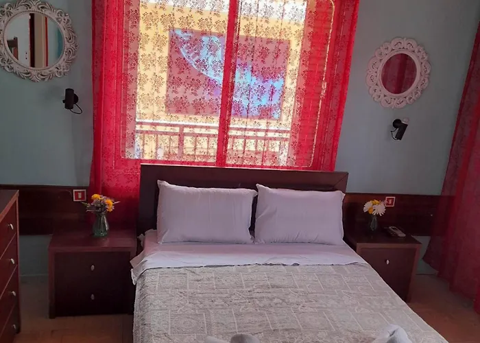 Faros 公寓式酒店 3*